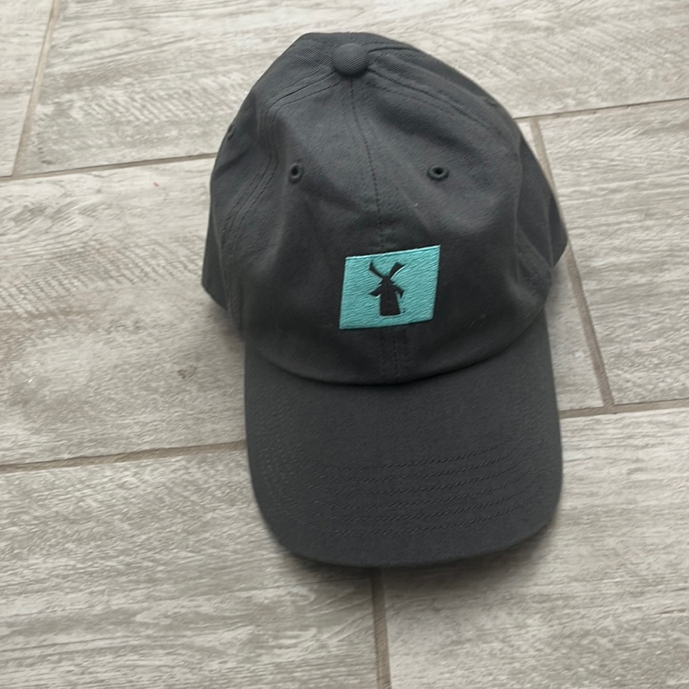 Dutch bros hat